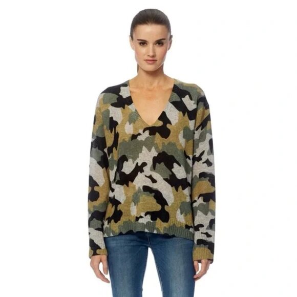 360 Cashmere Sweaters - 360 Cashmere Camo Sweater Women's XS Camouflage V-Neck Long Sleeve Pullover